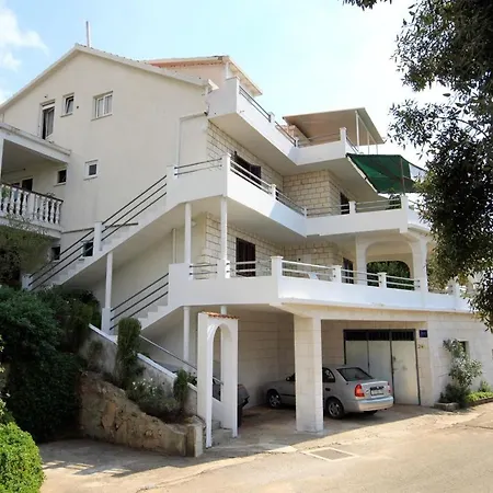 Zavalatica 4420a Daire Čara